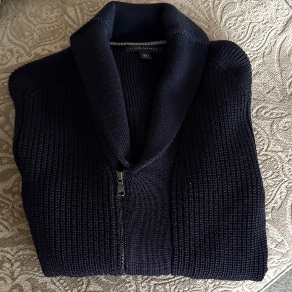 Banana Republic Men's Navy Zip-Up Sweater Cardigan - Picture 11 of 11